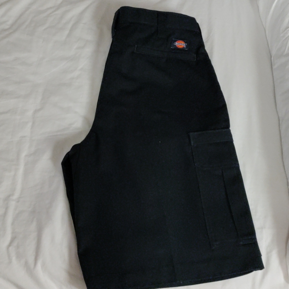 Shorts - Picture 4 of 6